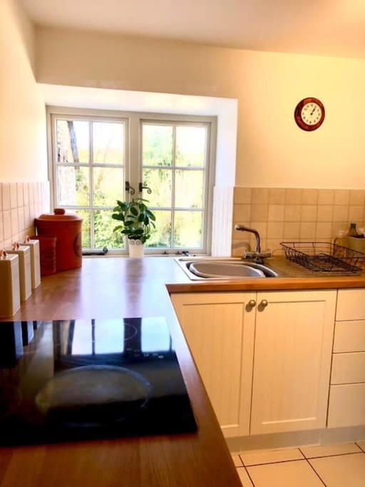 Stunning Stone Cottage On Bath'S Doorstep 박스 외부 사진